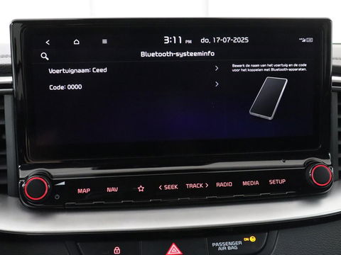 Kia Ceed 1.0 T-GDi DynamicPlusLine | Stoel & stuurverwarming | Trekhaak | Adaptive cruise | Camera | Half leder | Keyless | Full LED | Carplay | Navigatie | Climate control | Parkeerhulp