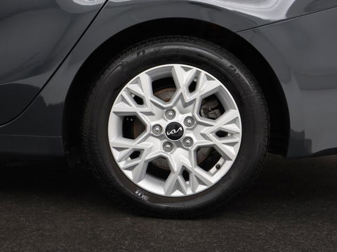 Kia Ceed 1.0 T-GDi DynamicPlusLine | Stoel & stuurverwarming | Trekhaak | Adaptive cruise | Camera | Half leder | Keyless | Full LED | Carplay | Navigatie | Climate control | Parkeerhulp