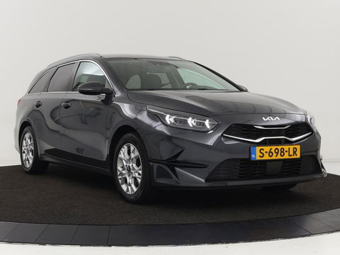 Kia Ceed 1.0 T-GDi DynamicPlusLine | Stoel & stuurverwarming | Trekhaak | Adaptive cruise | Camera | Half leder | Keyless | Full LED | Carplay | Navigatie | Climate control | Parkeerhulp