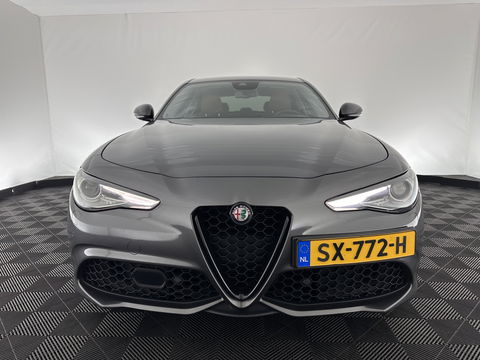 Alfa Romeo Giulia 2.0 T AWD Veloce Aut. *FULL-LEATHER | XENON | MEMORY-PACK | HARMAN/KARDON | CAMERA | KEYLESS | DAB+ | NAVI-FULLMAP | ECC | PDC | CRUISE | 19''ALU*