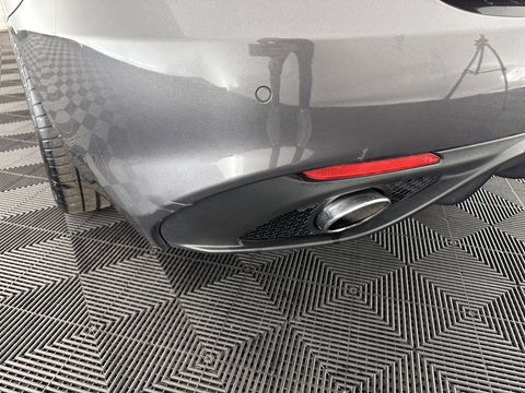 Alfa Romeo Giulia 2.0 T AWD Veloce Aut. *FULL-LEATHER | XENON | MEMORY-PACK | HARMAN/KARDON | CAMERA | KEYLESS | DAB+ | NAVI-FULLMAP | ECC | PDC | CRUISE | 19''ALU*