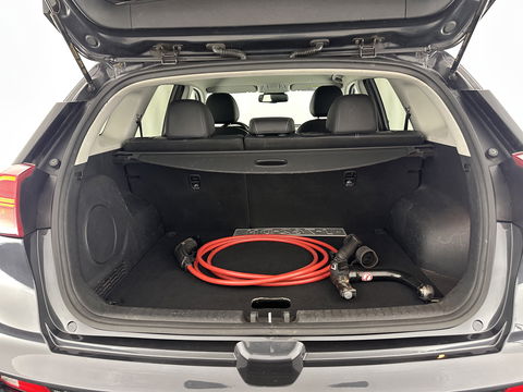 Kia e-Niro ExecutiveLine 64 kWh [ 3-Fase ] (INCL-BTW) Aut. *LUXURY-LEATHER | JBL-AUDIO | FULL-LED | NAVI-FULLMAP | DAB | ADAPTIVE-CRUISE | CAMERA | MEMORY-PACK | LANE-ASSIST | CCS-FASTLOADER | KEYLESS | DIGI-COCKPIT | 17"ALU*