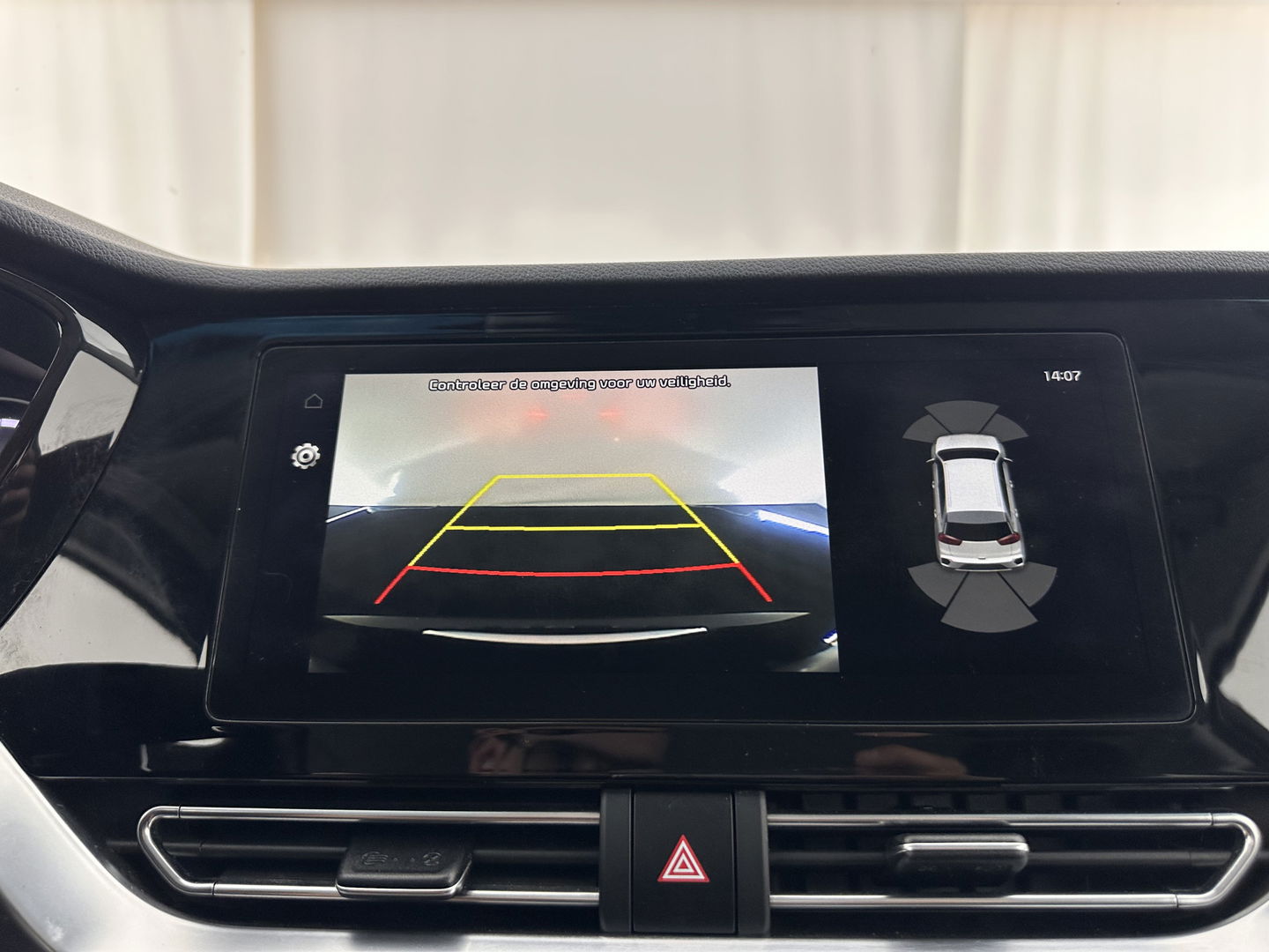 Kia e-Niro ExecutiveLine 64 kWh [ 3-Fase ] (INCL-BTW) Aut. *LUXURY-LEATHER | JBL-AUDIO | FULL-LED | NAVI-FULLMAP | DAB | ADAPTIVE-CRUISE | CAMERA | MEMORY-PACK | LANE-ASSIST | CCS-FASTLOADER | KEYLESS | DIGI-COCKPIT | 17"ALU*