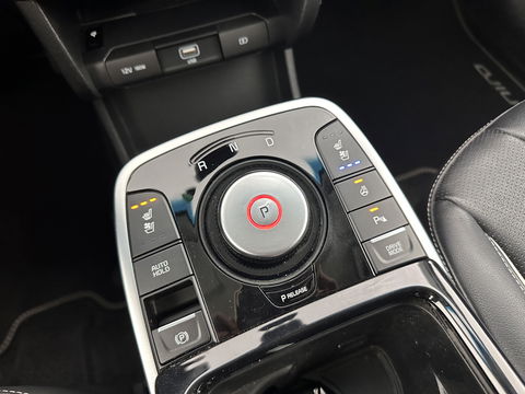 Kia e-Niro ExecutiveLine 64 kWh [ 3-Fase ] (INCL-BTW) Aut. *LUXURY-LEATHER | JBL-AUDIO | FULL-LED | NAVI-FULLMAP | DAB | ADAPTIVE-CRUISE | CAMERA | MEMORY-PACK | LANE-ASSIST | CCS-FASTLOADER | KEYLESS | DIGI-COCKPIT | 17"ALU*