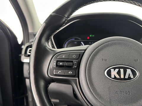 Kia e-Niro ExecutiveLine 64 kWh [ 3-Fase ] (INCL-BTW) Aut. *LUXURY-LEATHER | JBL-AUDIO | FULL-LED | NAVI-FULLMAP | DAB | ADAPTIVE-CRUISE | CAMERA | MEMORY-PACK | LANE-ASSIST | CCS-FASTLOADER | KEYLESS | DIGI-COCKPIT | 17"ALU*
