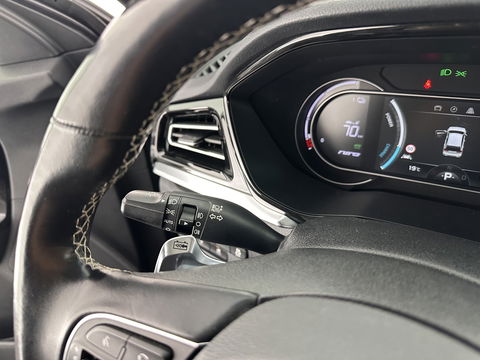 Kia e-Niro ExecutiveLine 64 kWh [ 3-Fase ] (INCL-BTW) Aut. *LUXURY-LEATHER | JBL-AUDIO | FULL-LED | NAVI-FULLMAP | DAB | ADAPTIVE-CRUISE | CAMERA | MEMORY-PACK | LANE-ASSIST | CCS-FASTLOADER | KEYLESS | DIGI-COCKPIT | 17"ALU*