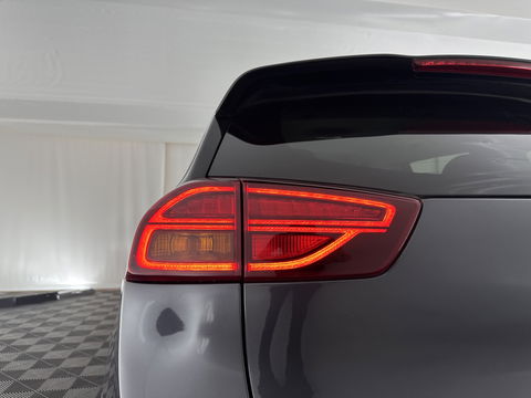 Kia e-Niro ExecutiveLine 64 kWh [ 3-Fase ] (INCL-BTW) Aut. *LUXURY-LEATHER | JBL-AUDIO | FULL-LED | NAVI-FULLMAP | DAB | ADAPTIVE-CRUISE | CAMERA | MEMORY-PACK | LANE-ASSIST | CCS-FASTLOADER | KEYLESS | DIGI-COCKPIT | 17"ALU*