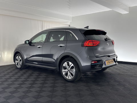 Kia e-Niro ExecutiveLine 64 kWh [ 3-Fase ] (INCL-BTW) Aut. *LUXURY-LEATHER | JBL-AUDIO | FULL-LED | NAVI-FULLMAP | DAB | ADAPTIVE-CRUISE | CAMERA | MEMORY-PACK | LANE-ASSIST | CCS-FASTLOADER | KEYLESS | DIGI-COCKPIT | 17"ALU*