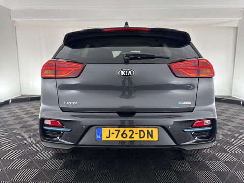 Kia e-Niro ExecutiveLine 64 kWh [ 3-Fase ] (INCL-BTW) Aut. *LUXURY-LEATHER | JBL-AUDIO | FULL-LED | NAVI-FULLMAP | DAB | ADAPTIVE-CRUISE | CAMERA | MEMORY-PACK | LANE-ASSIST | CCS-FASTLOADER | KEYLESS | DIGI-COCKPIT | 17"ALU*