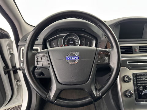 Volvo V70 1.6 D2 Kinetic Aut. *NAVI-FULLMAP | COPMFORT-SEATS | ECC | PDC | CRUISE | 17''ALU | TOWBAR*