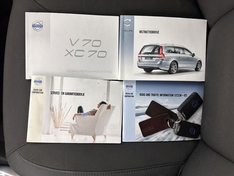 Volvo V70 1.6 D2 Kinetic Aut. *NAVI-FULLMAP | COPMFORT-SEATS | ECC | PDC | CRUISE | 17''ALU | TOWBAR*
