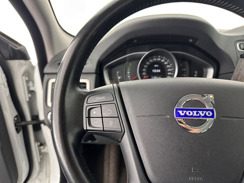 Volvo V70 1.6 D2 Kinetic Aut. *NAVI-FULLMAP | COPMFORT-SEATS | ECC | PDC | CRUISE | 17''ALU | TOWBAR*