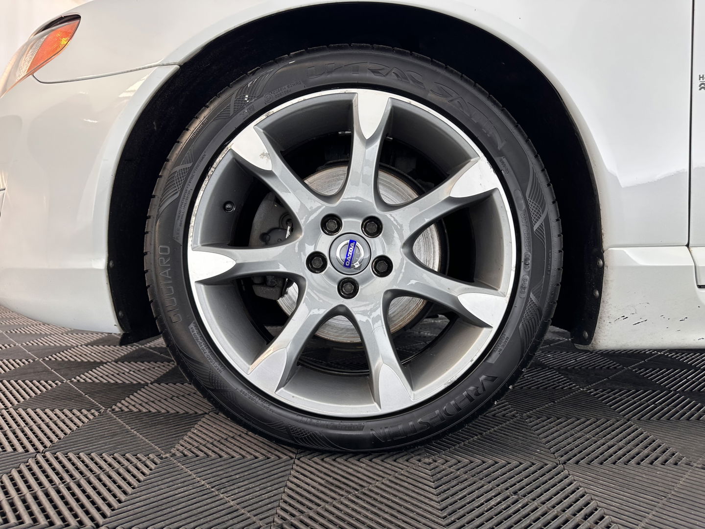 Volvo V70 1.6 D2 Kinetic Aut. *NAVI-FULLMAP | COPMFORT-SEATS | ECC | PDC | CRUISE | 17''ALU | TOWBAR*