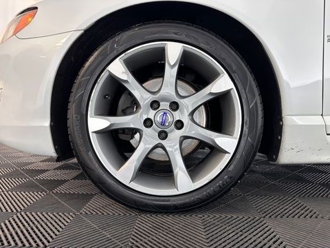 Volvo V70 1.6 D2 Kinetic Aut. *NAVI-FULLMAP | COPMFORT-SEATS | ECC | PDC | CRUISE | 17''ALU | TOWBAR*