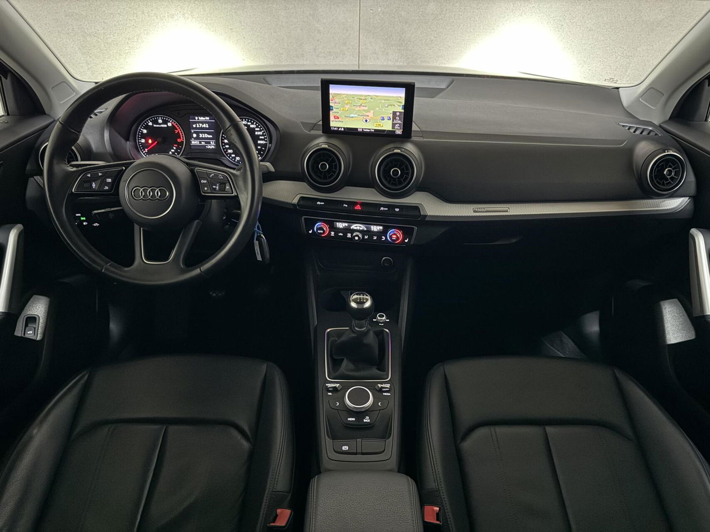 Audi Q2 30 TFSI Black Edition Navi Clima Cruise Camera Stoelv. Trekh.