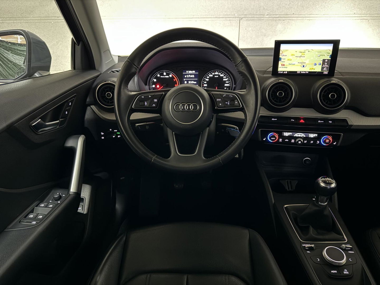 Audi Q2 30 TFSI Black Edition Navi Clima Cruise Camera Stoelv. Trekh.