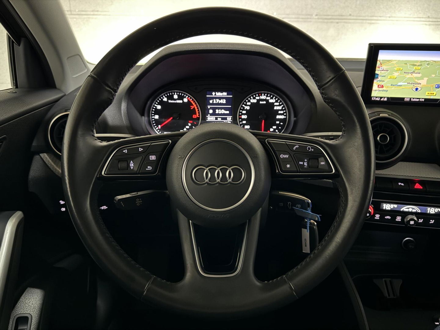 Audi Q2 30 TFSI Black Edition Navi Clima Cruise Camera Stoelv. Trekh.