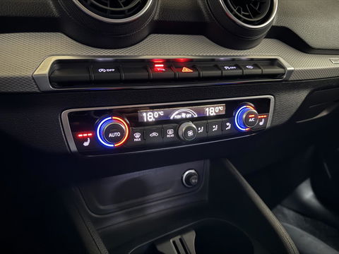 Audi Q2 30 TFSI Black Edition Navi Clima Cruise Camera Stoelv. Trekh.