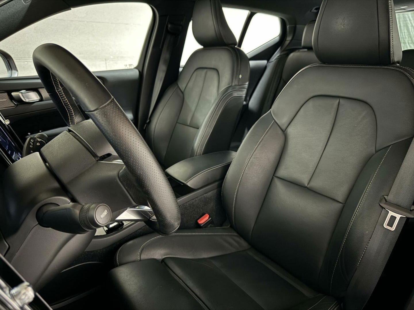 Volvo XC40 1.5 T5 Recharge R-Design Pano H/K Leer 360° Trekh. Autopilot NAP