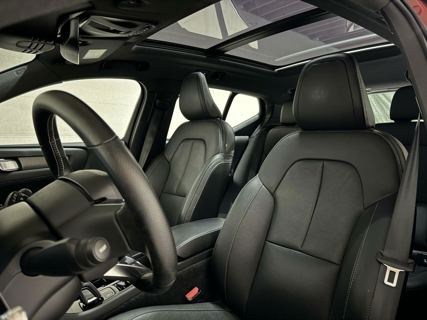 Volvo XC40 1.5 T5 Recharge R-Design Pano H/K Leer 360° Trekh. Autopilot NAP
