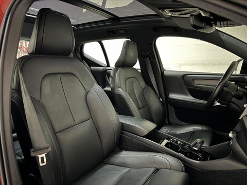 Volvo XC40 1.5 T5 Recharge R-Design Pano H/K Leer 360° Trekh. Autopilot NAP