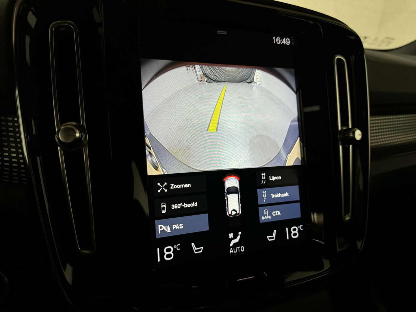 Volvo XC40 1.5 T5 Recharge R-Design Pano H/K Leer 360° Trekh. Autopilot NAP