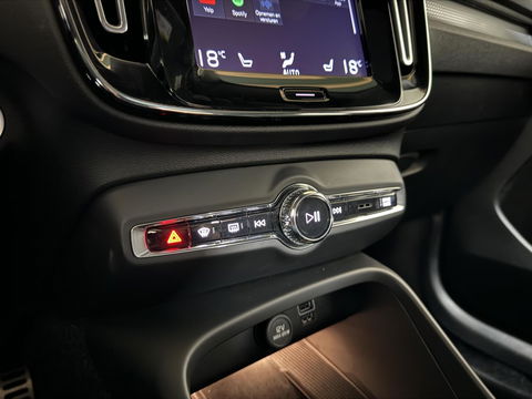 Volvo XC40 1.5 T5 Recharge R-Design Pano H/K Leer 360° Trekh. Autopilot NAP