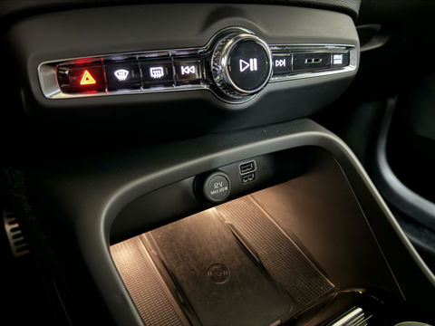 Volvo XC40 1.5 T5 Recharge R-Design Pano H/K Leer 360° Trekh. Autopilot NAP