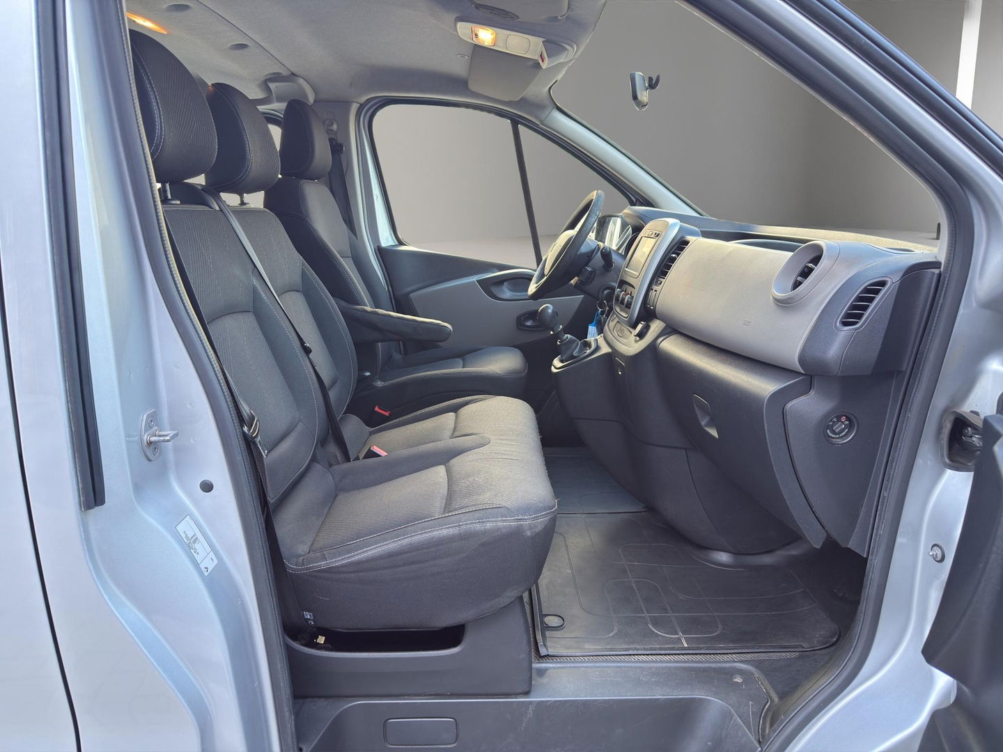 Renault Trafic 1.6 dCi T29 L2H1 DC Dubbele Cabine 6 Zits