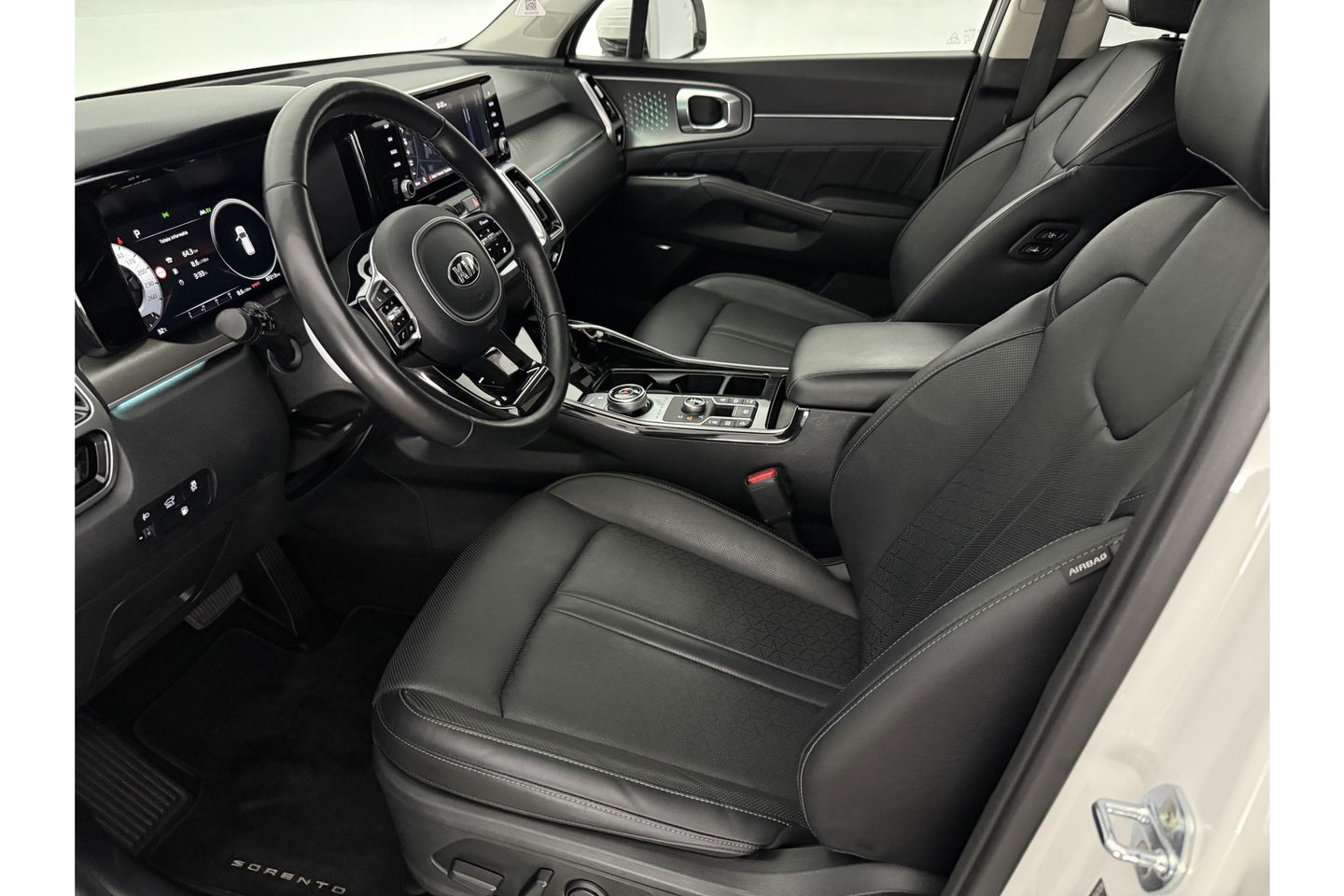 Kia Sorento 1.6 T-GDI Plug-in Hybrid 4WD Dynamic 210PK Sfeer Camera Bose Carplay LED Virtual Leder Navi Clima Cruise 19"LMV PDC