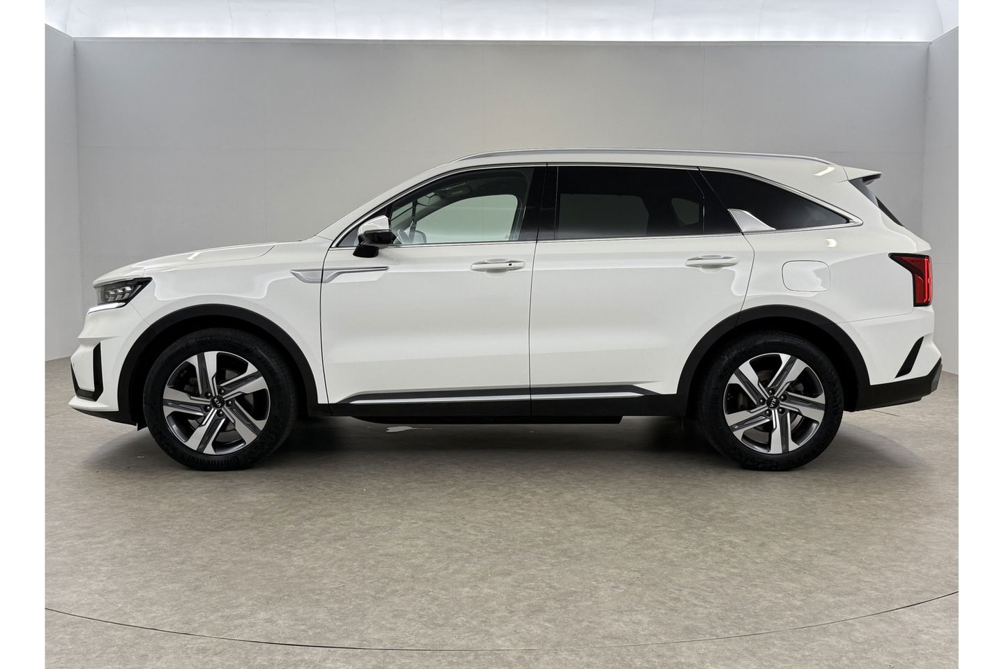 Kia Sorento 1.6 T-GDI Plug-in Hybrid 4WD Dynamic 210PK Sfeer Camera Bose Carplay LED Virtual Leder Navi Clima Cruise 19"LMV PDC