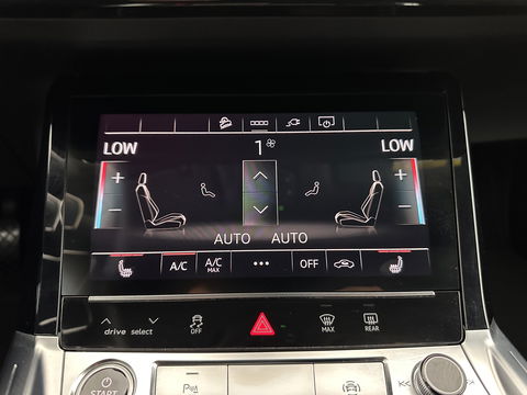 Audi e-tron Sportback 55 quattro S edition 95 kWh [ 3-Fase ] (INCL.BTW) *FULL-LEATHER | FULL-LED | ADAPTIVE-CRUISE | BANG&OLUFSEN | TOP-VIEW | MEMORY-PACK | BLIND-SPOT | KEYLESS | AMBIENT-LIGHT | AIR-SUSPENSION | SPORT-SEATS | DIGI-COCKPIT | 21''ALU |