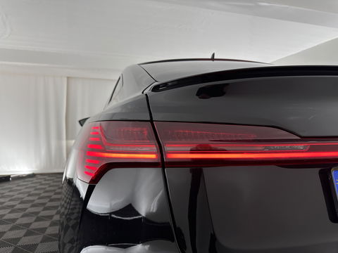 Audi e-tron Sportback 55 quattro S edition 95 kWh [ 3-Fase ] (INCL.BTW) *FULL-LEATHER | FULL-LED | ADAPTIVE-CRUISE | BANG&OLUFSEN | TOP-VIEW | MEMORY-PACK | BLIND-SPOT | KEYLESS | AMBIENT-LIGHT | AIR-SUSPENSION | SPORT-SEATS | DIGI-COCKPIT | 21''ALU |