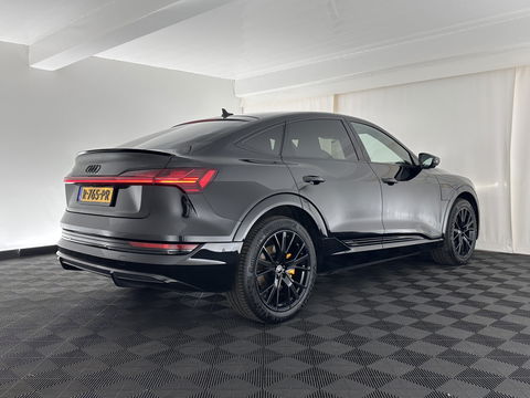 Audi e-tron Sportback 55 quattro S edition 95 kWh [ 3-Fase ] (INCL.BTW) *FULL-LEATHER | FULL-LED | ADAPTIVE-CRUISE | BANG&OLUFSEN | TOP-VIEW | MEMORY-PACK | BLIND-SPOT | KEYLESS | AMBIENT-LIGHT | AIR-SUSPENSION | SPORT-SEATS | DIGI-COCKPIT | 21''ALU |