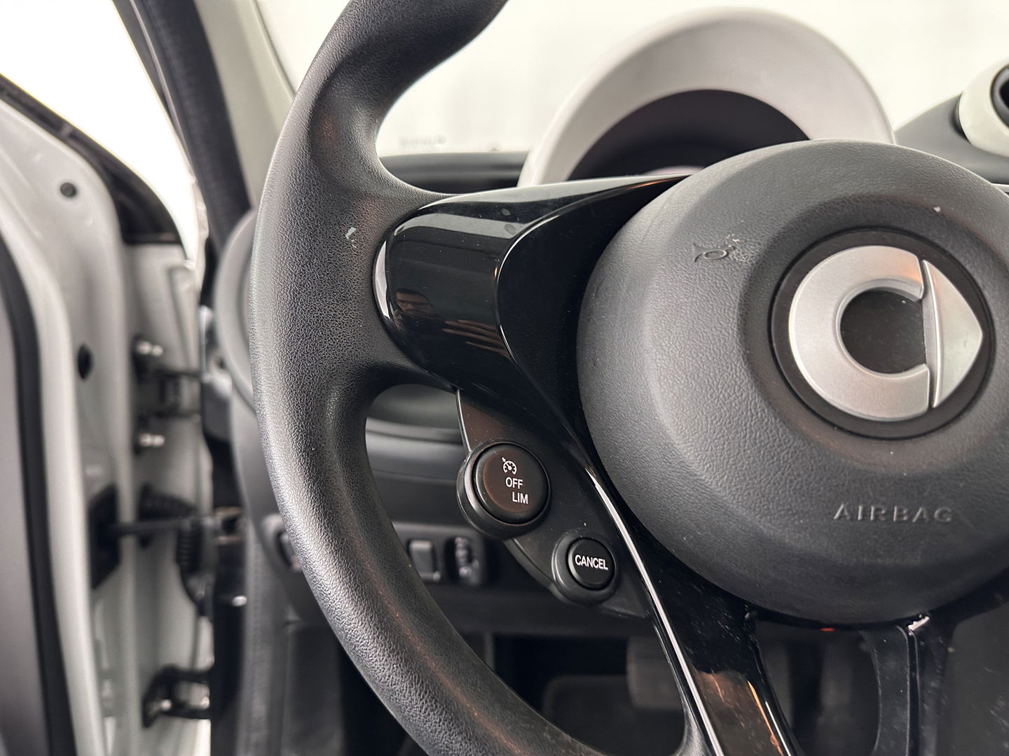 Smart Forfour 1.0 Pure Aut. *AIRCO | CRUISE | COMFORT-SEATS | 15''ALU*