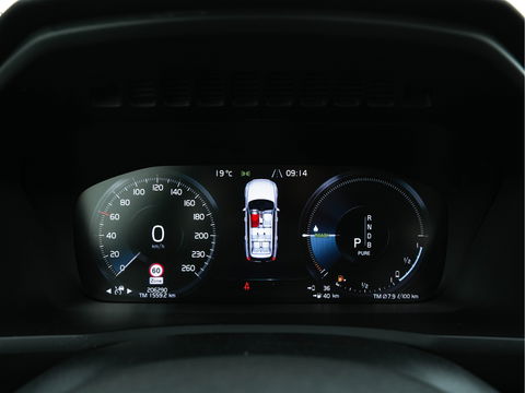 Volvo XC90 2.0 T8 Twin Engine AWD Momentum [ 7-Pers. ] *PANO | FULL-LEATHER | FULL-LED | DIGI-COCKPIT | NAVI-FULLMAP | COMFORT-SEATS | CARPLAY | NAVI-FULLMAP | 19''ALU | ECC | PDC | CRUISE | TOWBAR*