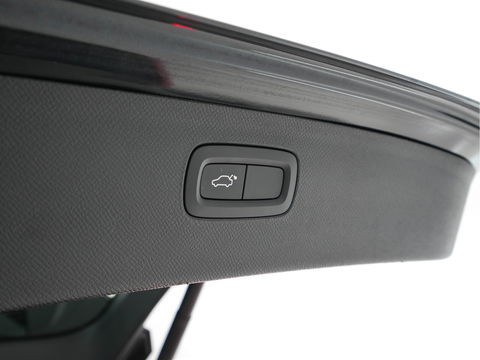 Volvo XC90 2.0 T8 Twin Engine AWD Momentum [ 7-Pers. ] *PANO | FULL-LEATHER | FULL-LED | DIGI-COCKPIT | NAVI-FULLMAP | COMFORT-SEATS | CARPLAY | NAVI-FULLMAP | 19''ALU | ECC | PDC | CRUISE | TOWBAR*
