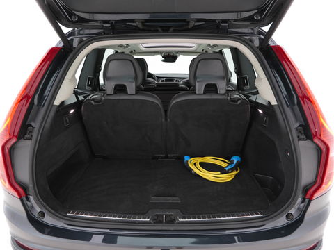 Volvo XC90 2.0 T8 Twin Engine AWD Momentum [ 7-Pers. ] *PANO | FULL-LEATHER | FULL-LED | DIGI-COCKPIT | NAVI-FULLMAP | COMFORT-SEATS | CARPLAY | NAVI-FULLMAP | 19''ALU | ECC | PDC | CRUISE | TOWBAR*