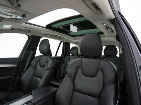 Volvo XC90 2.0 T8 Twin Engine AWD Momentum [ 7-Pers. ] *PANO | FULL-LEATHER | FULL-LED | DIGI-COCKPIT | NAVI-FULLMAP | COMFORT-SEATS | CARPLAY | NAVI-FULLMAP | 19''ALU | ECC | PDC | CRUISE | TOWBAR*