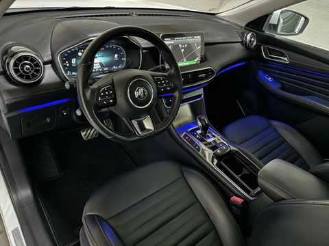MG EHS 1.5 TGDI PHEV Luxury Pano Leer Virtual 360° Carplay NAP