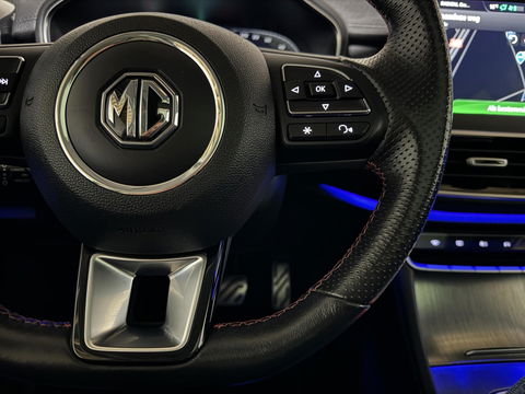 MG EHS 1.5 TGDI PHEV Luxury Pano Leer Virtual 360° Carplay NAP