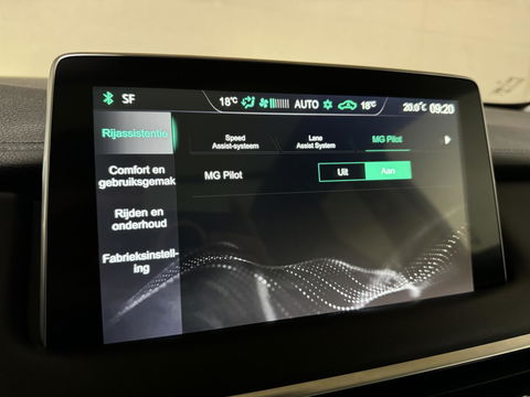 MG EHS 1.5 TGDI PHEV Luxury Pano Leer Virtual 360° Carplay NAP