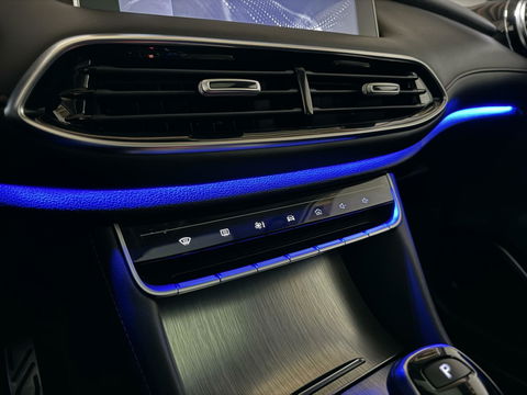 MG EHS 1.5 TGDI PHEV Luxury Pano Leer Virtual 360° Carplay NAP