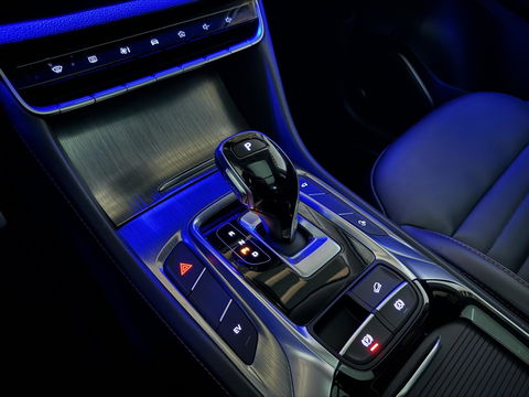 MG EHS 1.5 TGDI PHEV Luxury Pano Leer Virtual 360° Carplay NAP