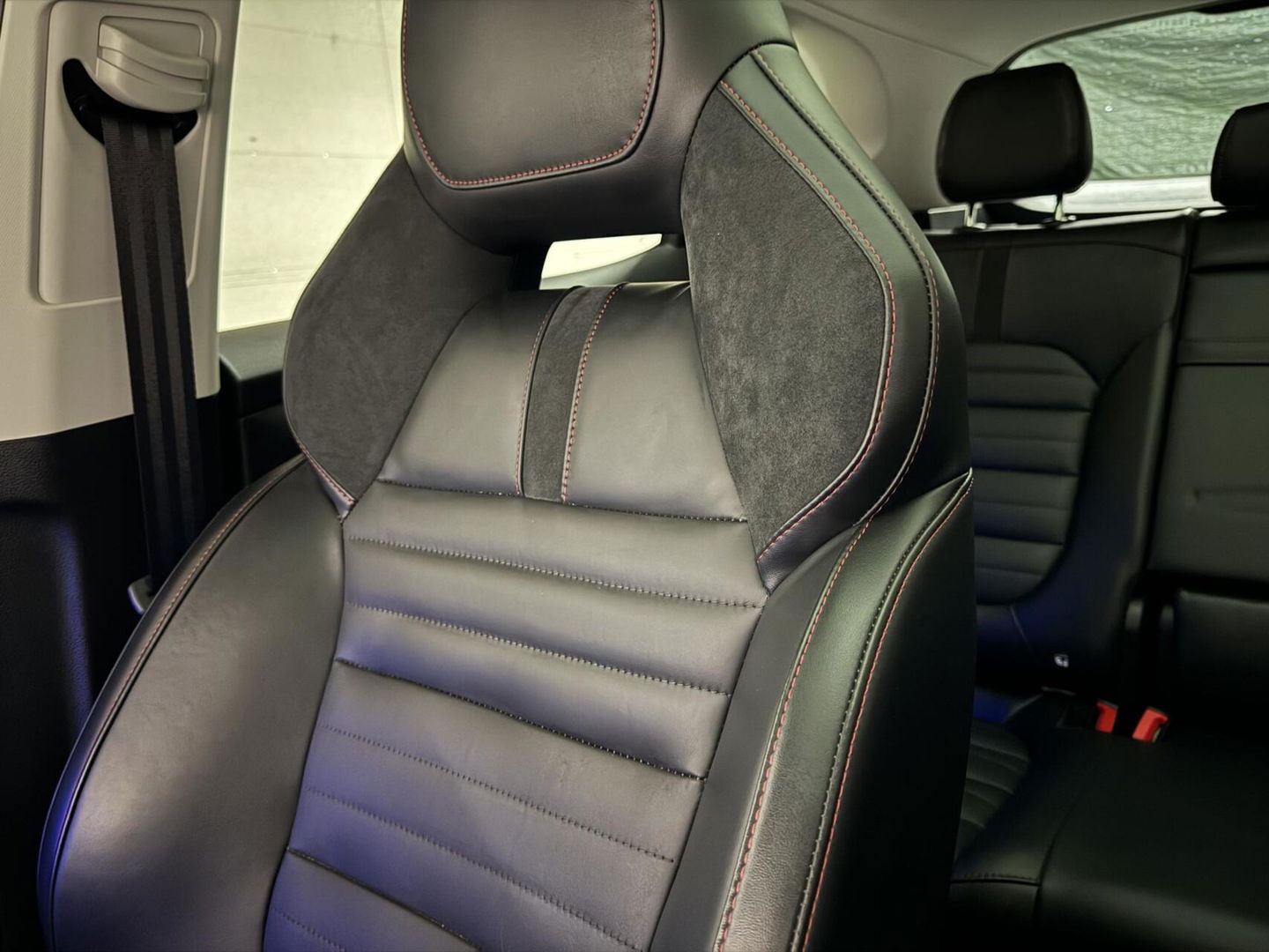 MG EHS 1.5 TGDI PHEV Luxury Pano Leer Virtual 360° Carplay NAP