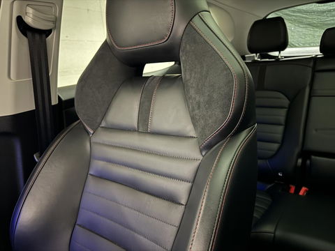 MG EHS 1.5 TGDI PHEV Luxury Pano Leer Virtual 360° Carplay NAP