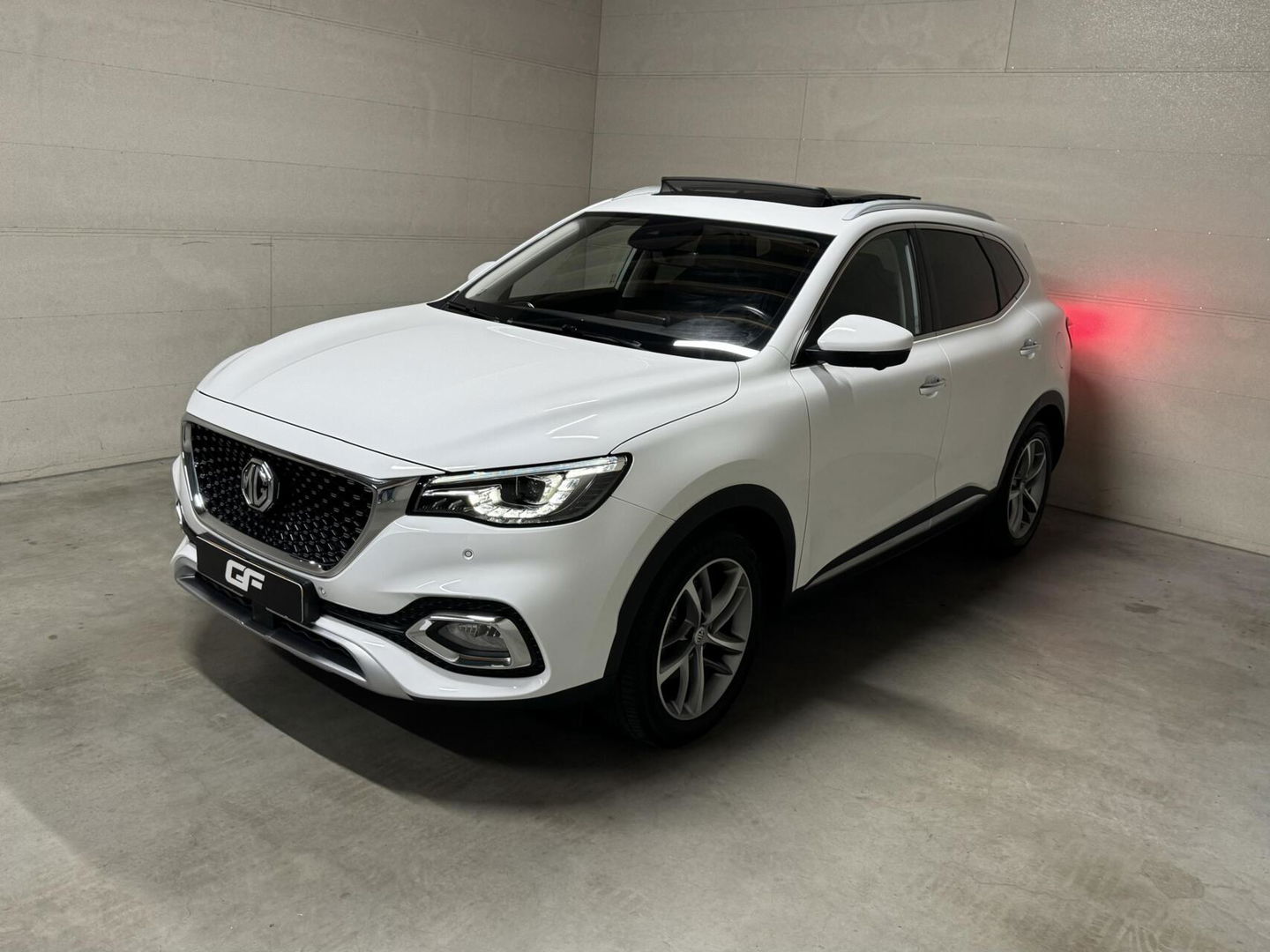 MG EHS 1.5 TGDI PHEV Luxury Pano Leer Virtual 360° Carplay NAP