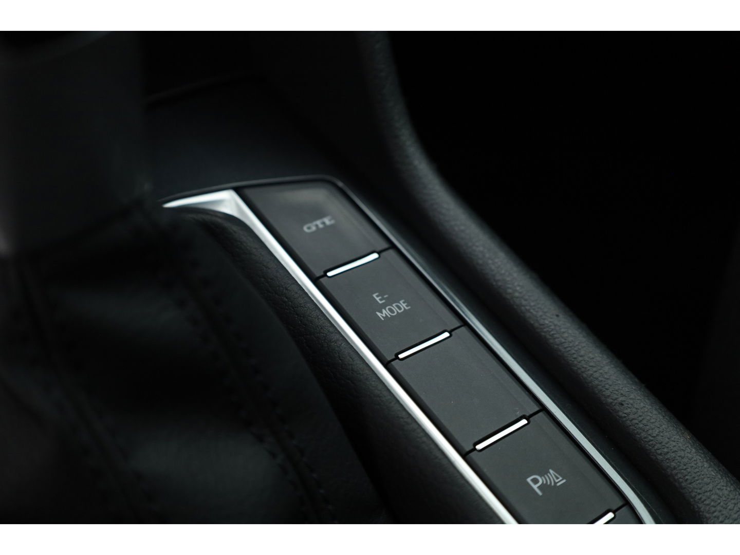 Volkswagen Tiguan 1.4 TSI eHybrid | Navi | Adapt. Cruise | Elek. Trekhaak | Stoelverw. | Camera