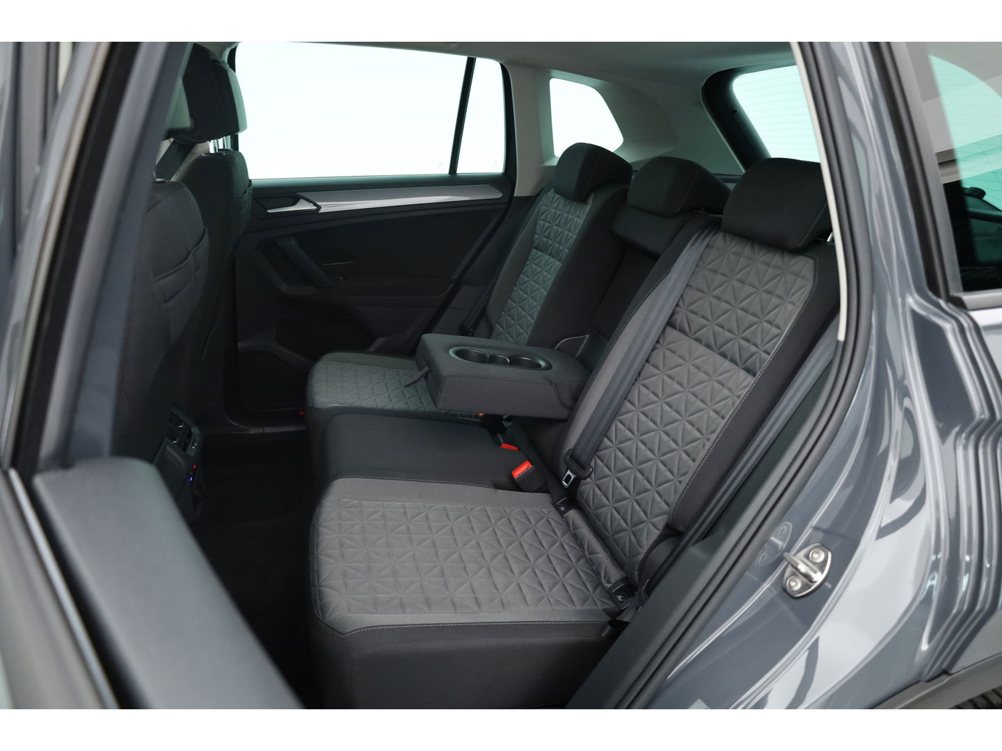 Volkswagen Tiguan 1.4 TSI eHybrid | Navi | Adapt. Cruise | Elek. Trekhaak | Stoelverw. | Camera