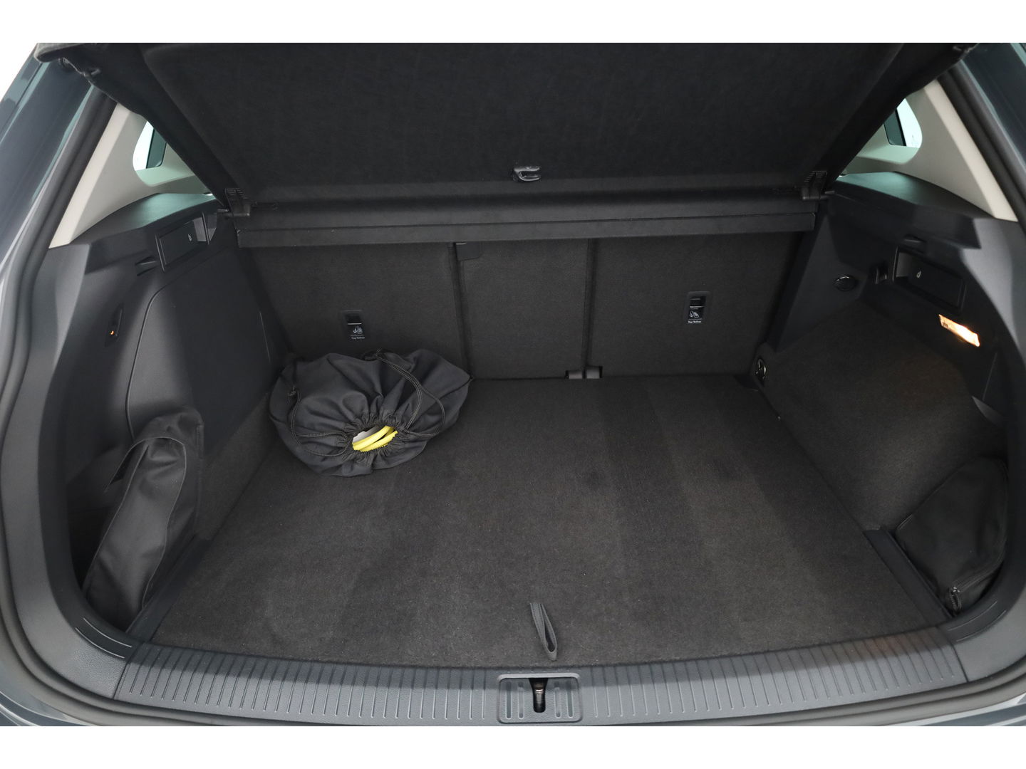 Volkswagen Tiguan 1.4 TSI eHybrid | Navi | Adapt. Cruise | Elek. Trekhaak | Stoelverw. | Camera